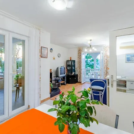 Ljubo Apartman Trogir