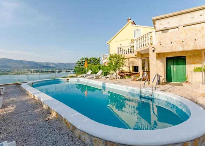 Διαμέρισμα Ljubo Τρογκίρ